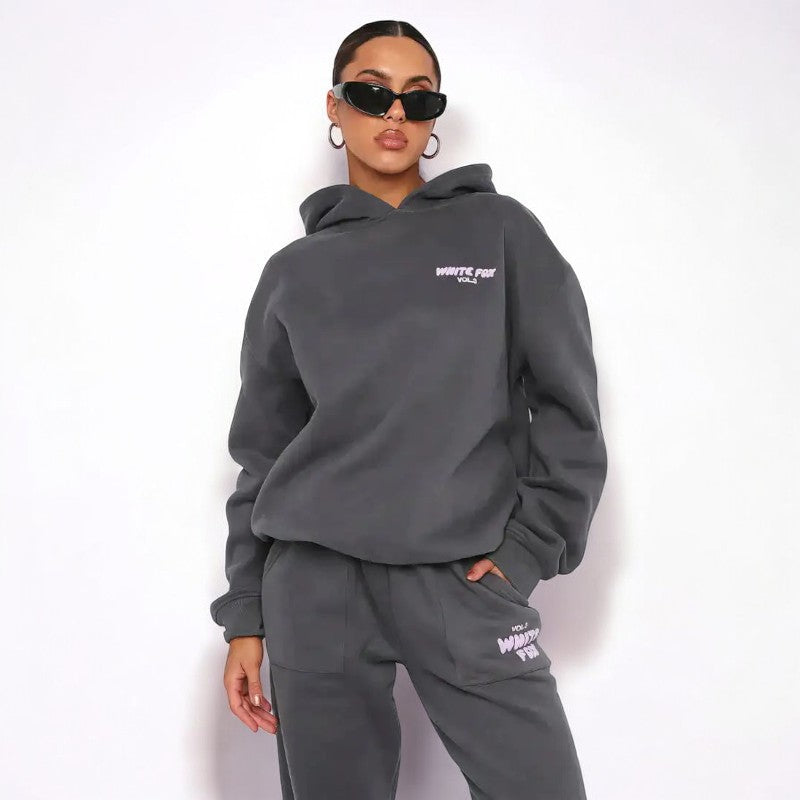 Bella – Trendy and Comfortable Tracksuit